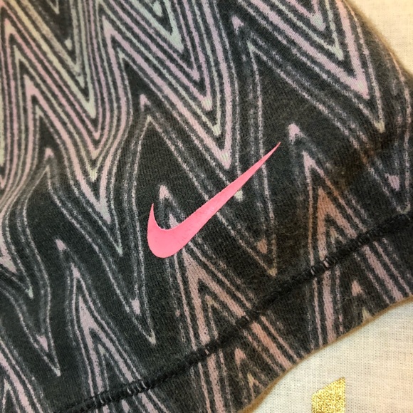 Nike Woman’s Tank w/ Built in Sports Bra - Picture 4 of 5